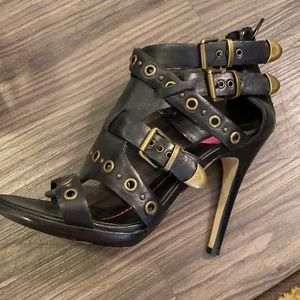 Dolce Vita Black Heels, w/Brass Accent, Size 8.5